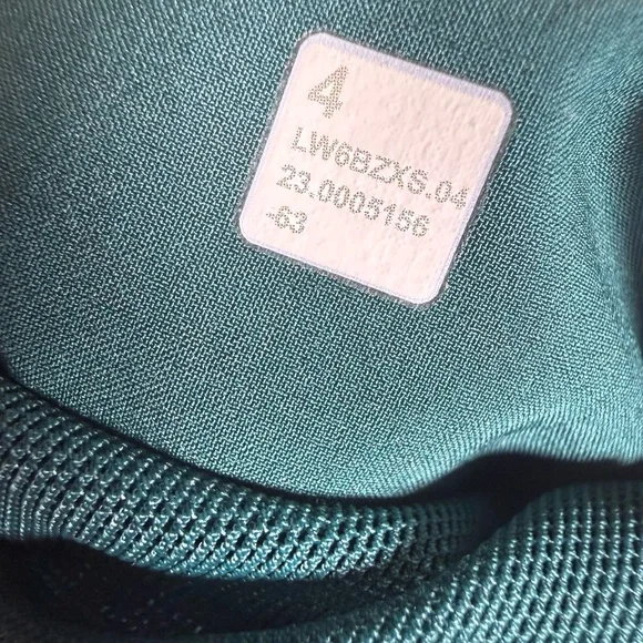 lululemon Softstreme Cropped Pant Dark Forest Size 4, 24” - Picture 5 of 6